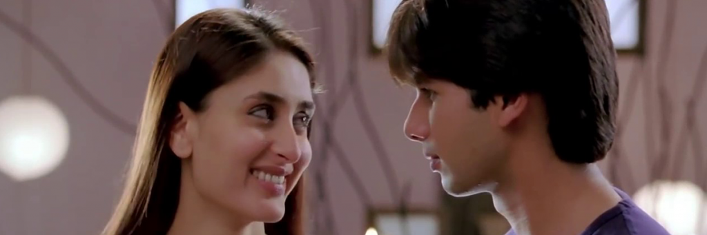 tum se hi song sung by Mohit Chauhan starrer Shahid Kapoor and Kareena Kapoor.