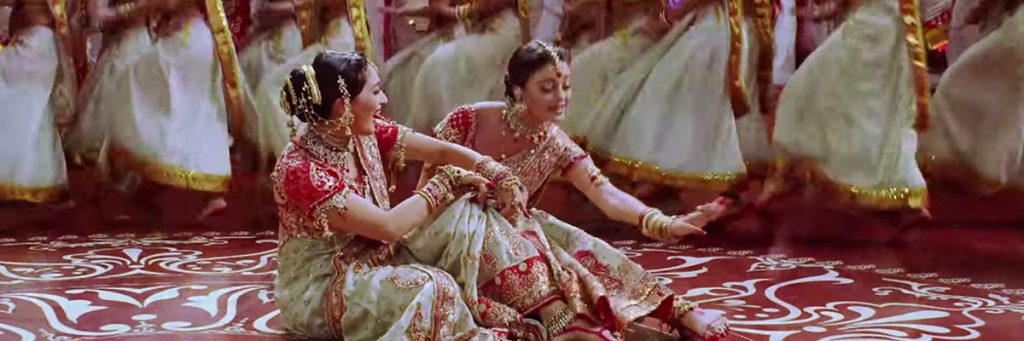 Dola Re Dola Song Aishwarya Rai and Madhuri Dixit